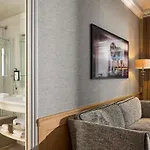 Sofitel Baltimore Tour Eiffel Otel 5*