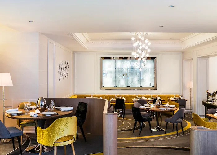 Sofitel Baltimore Tour Eiffel 5* Paris