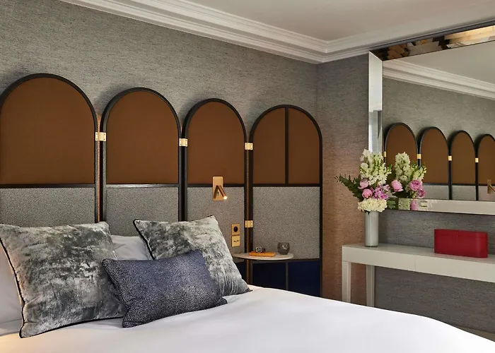 Sofitel Baltimore Tour Eiffel Hotel 5*