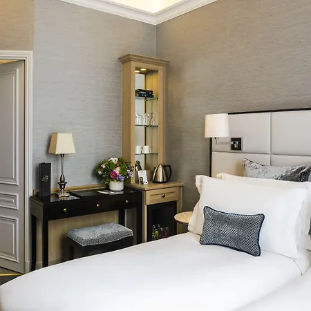 Sofitel Baltimore Tour Eiffel 5*