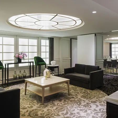 Sofitel Baltimore Tour Eiffel 5*