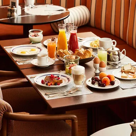 Sofitel Baltimore Tour Eiffel Hotel 5*